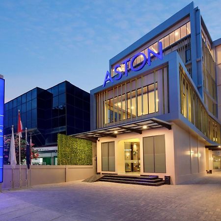 Aston Palu Hotel & Conference Center Exterior foto